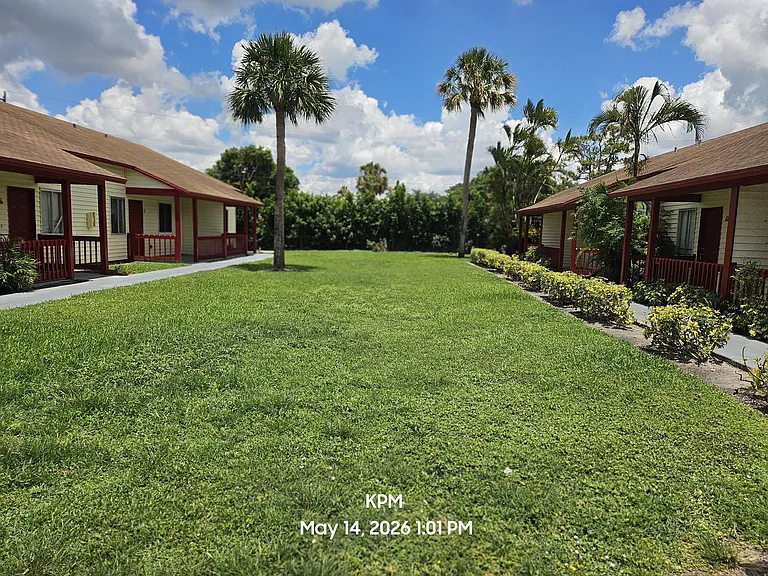 1305 Rosewood Villa Ln — Photo 5