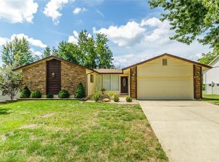 13 Weatherby Dr, Saint Peters, MO 63376