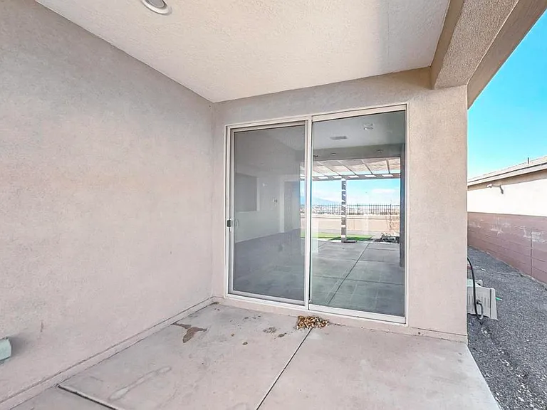 6405 Kings Canyon Cv NE — Photo 38