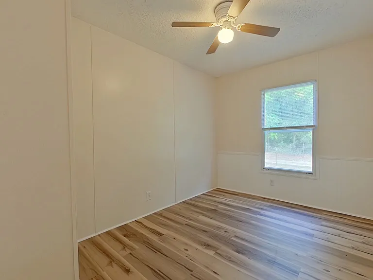 6-web-or-mls-5 Bedroom 2-5_04132026