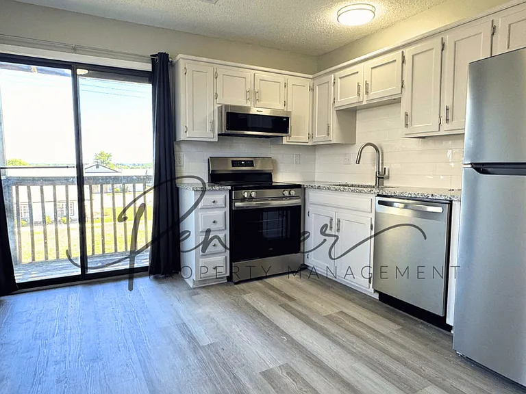 517 Sky Vue Dr #A — Photo 5