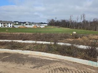 916 S Pindall Lane, Nixa, MO 65714