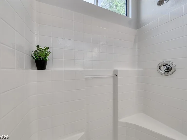 2343 Schaeffer Hills Dr — Photo 27