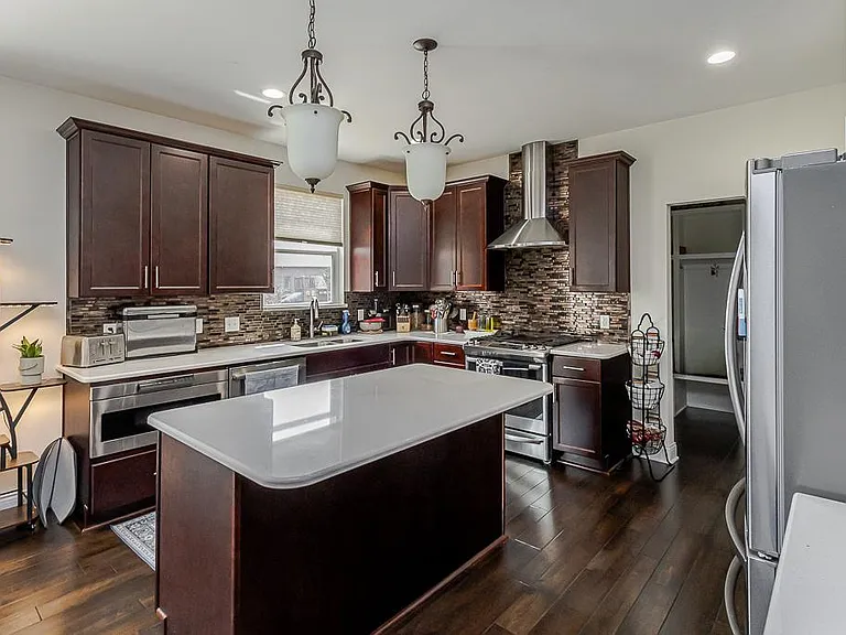 14825 Saddle Horn Dr — Photo 11