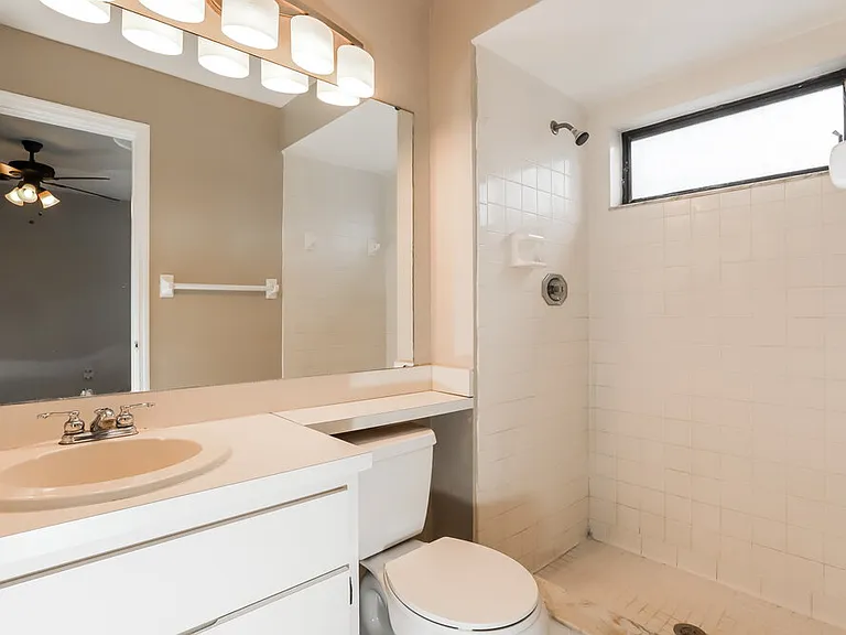 1604 Sanderling Ct — Photo 12