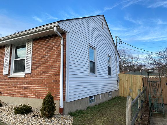 3rd image of 1230 Oakmont Ave