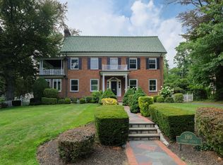 190 Forest Ave, New Rochelle, NY 10804