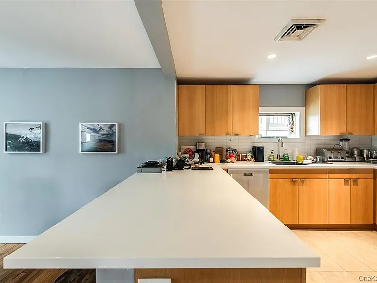 44 Main St #2 — Photo 12