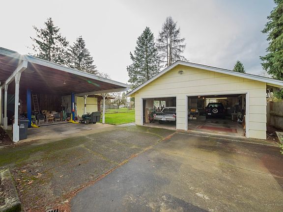 4th image of 939 Quinn Ave