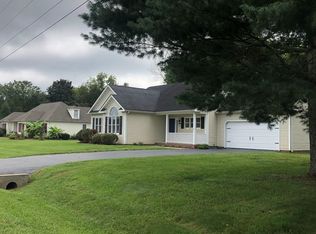 221 Plainfield Ct, Bowling Green, KY 42104