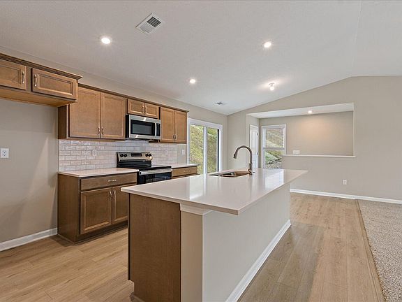 2nd image of 483 Station Dr #61-200
