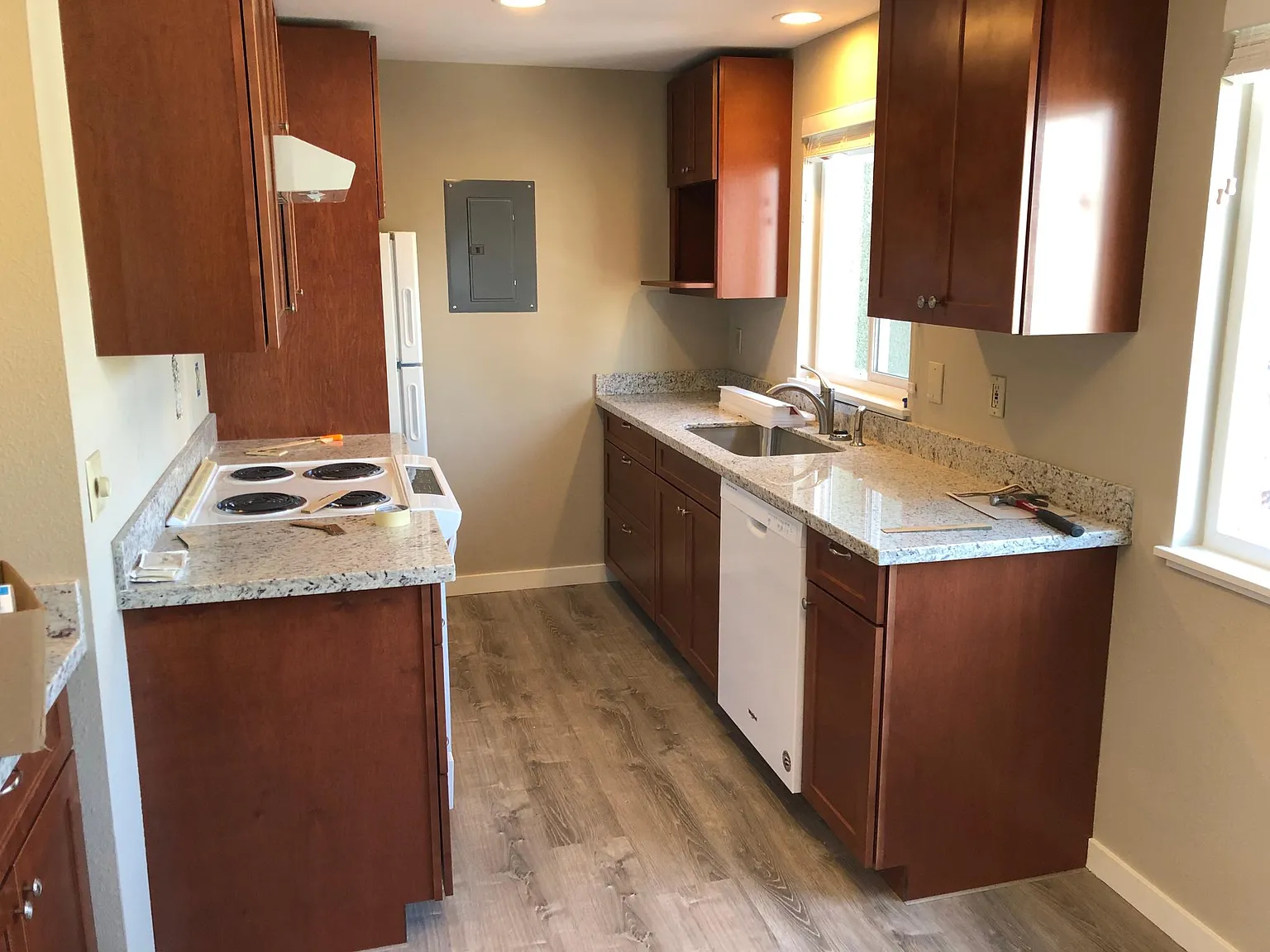 2 bed, 900 sqft, $2,480 — Photo 2