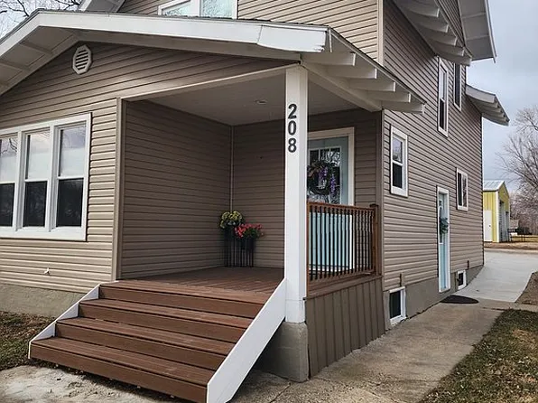 208 Dakota Ave, Hoffman, MN 56339