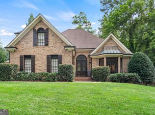 2805 Shady Valley Dr NE, Atlanta, GA 30324