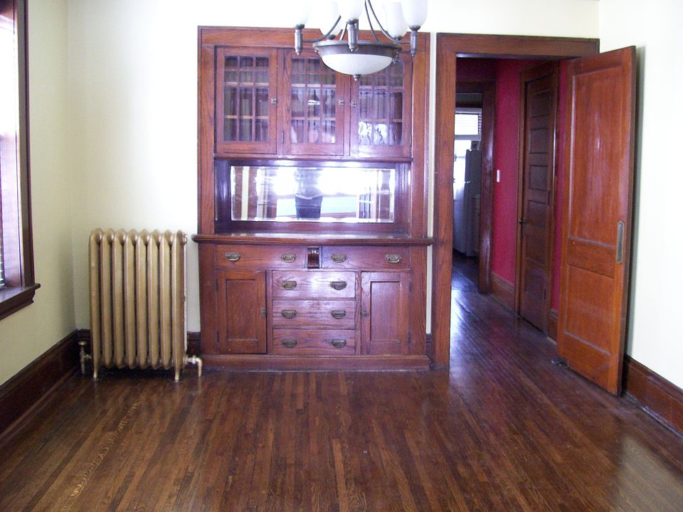 1st image of 641 Marshall Ave APT 1