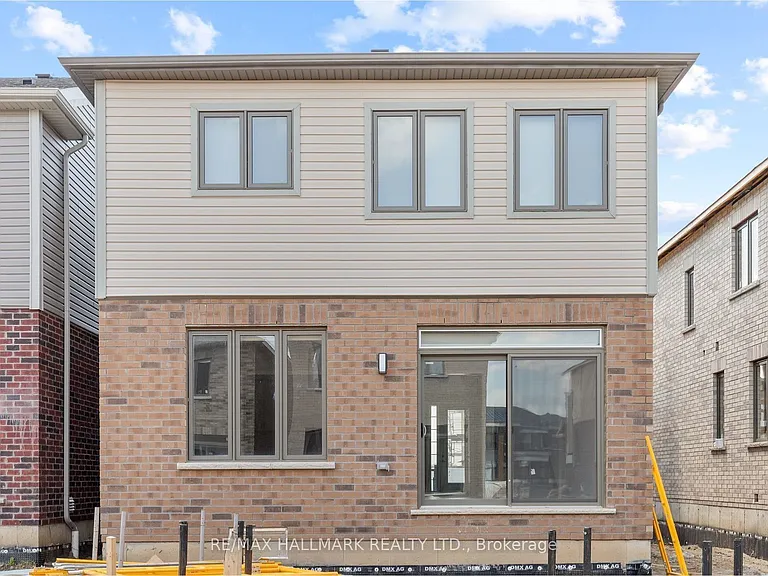 16 Crossmore Cres — Photo 22