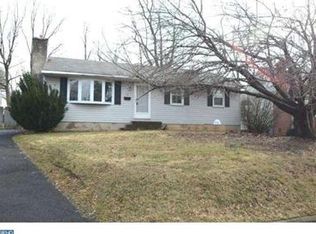 121 Lawnton Rd, Willow Grove, PA 19090
