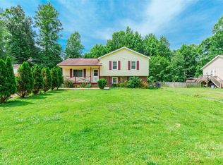 2675 Tablerock Rd, Lenoir, NC 28645