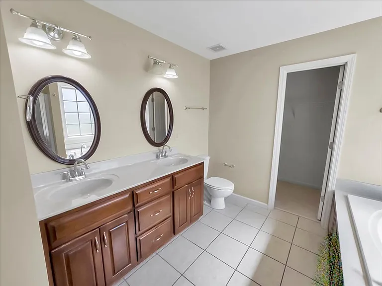 331 Amanda Dr — Photo 21