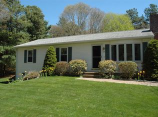 29 S Sandwich Rd, Mashpee, MA 02649