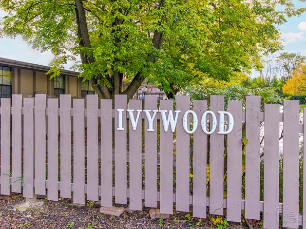 Ivywood Apartments
