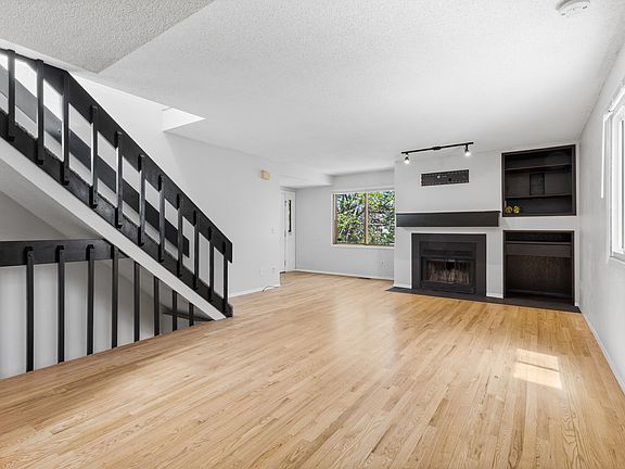 4th image of 3050 W 32nd Ave Unit A108