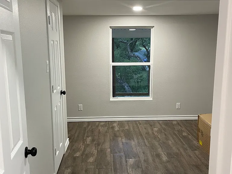 130 Creekview Dr — Photo 9