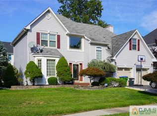 51 Winding Brook Way, Edison, NJ 08820