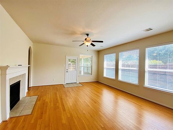 5th image of 24547 Sawgrass Meadow Ln