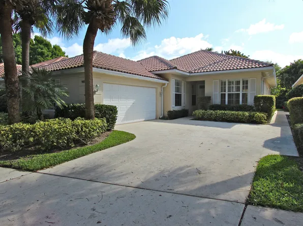 160 Lost Bridge Dr, Palm Beach Gardens, FL 33410