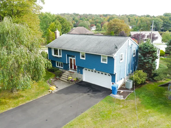 61 Ipswitch Road, Bristol, CT 06010