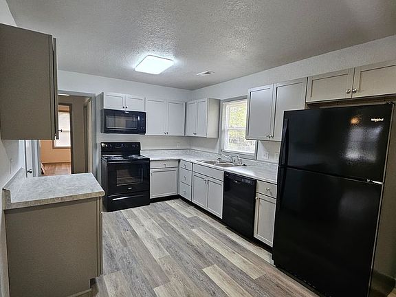 5th image of 2821 E 14th St