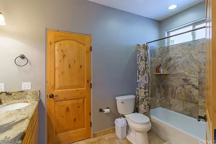 59494 Campanula St — Photo 5