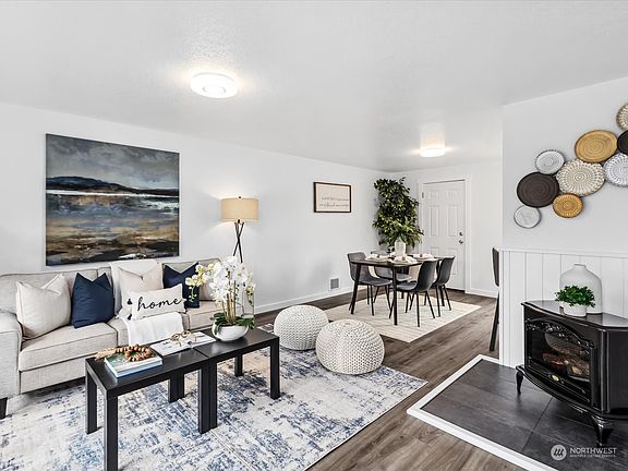 4th image of 6412 65th Drive NE