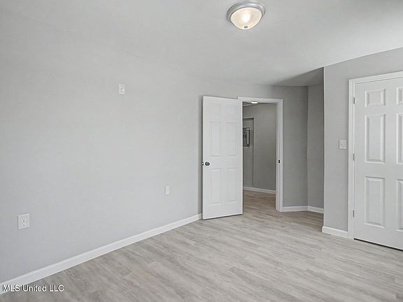 5th image of 9424 Daisy Vestry Rd #1-A