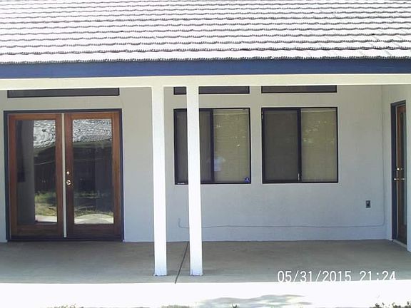 3rd image of 223 White Oak Dr