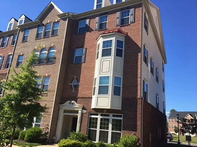 902 Hall Station Dr