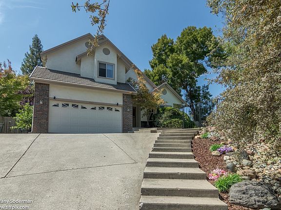 2nd image of 4065 River Woods Dr