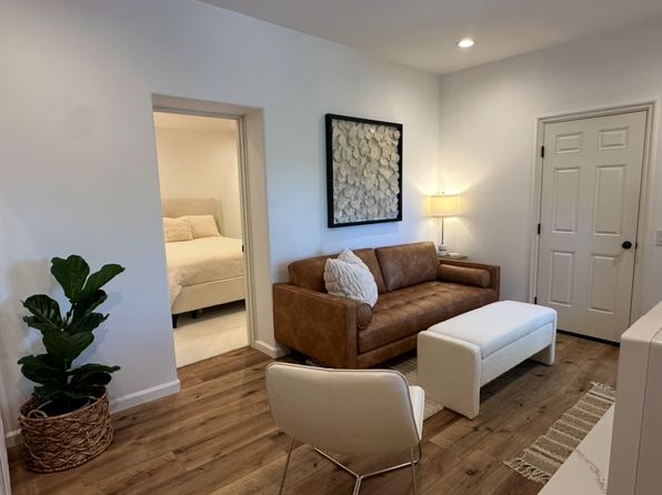 4615 La Noria