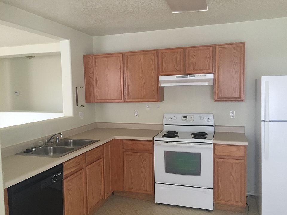 1st image of 11105 Fiesta Park St NW