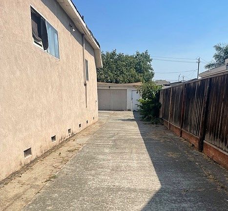 Private drive way with gate