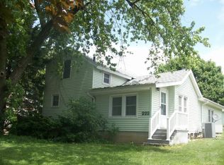 222 Broad St, Grinnell, IA 50112