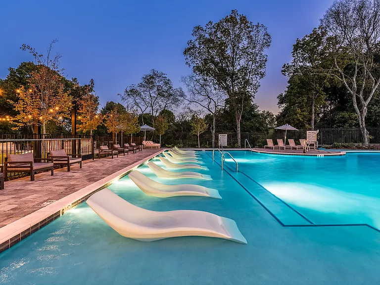 Resort-style Swimming Pool with Tanning Ledges