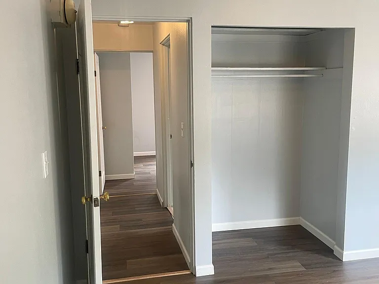 9922 SE Linwood Ave — Photo 18