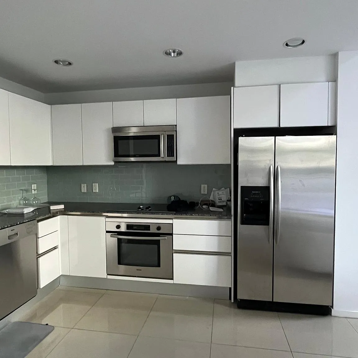 1 bed, 1.5 bath, 1053 sqft, $3,300 — Photo 4