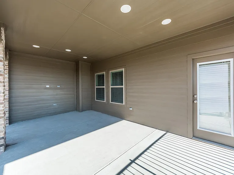 4267 Shavano Dr — Photo 28