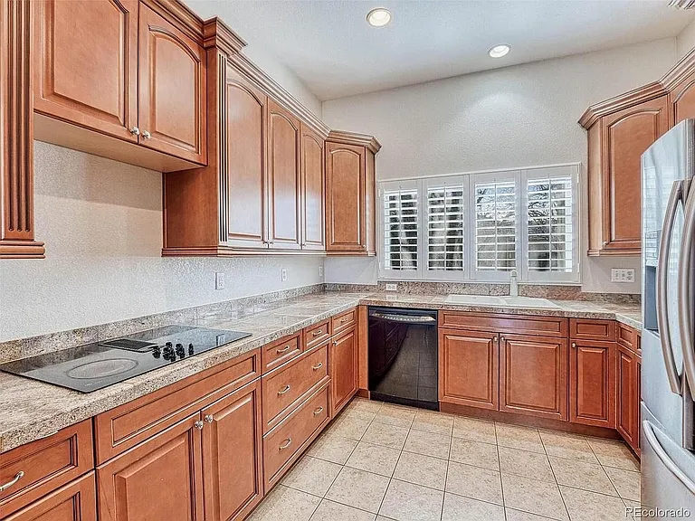 11972 E Lake Cir — Photo 5