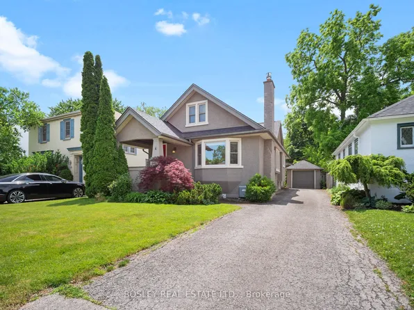 4 Ridgewood Rd, Saint Catharines, ON L2R 3S3