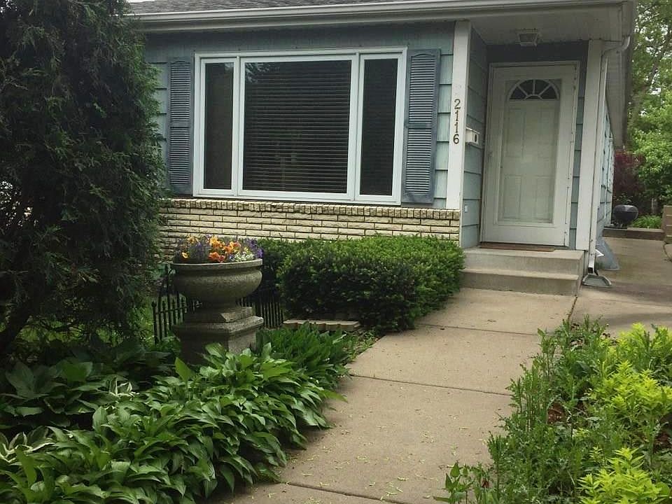 1st image of 2118 Grand Ave S