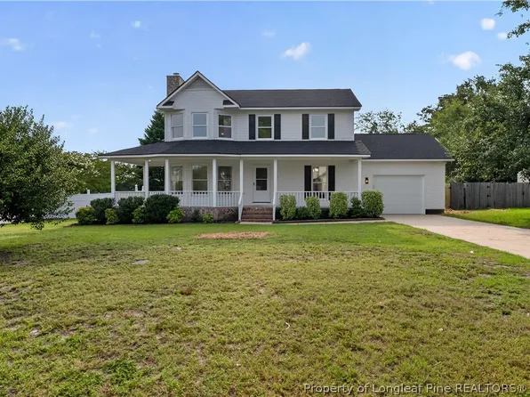 201 Laketree Blvd, Spring Lake, NC 28390